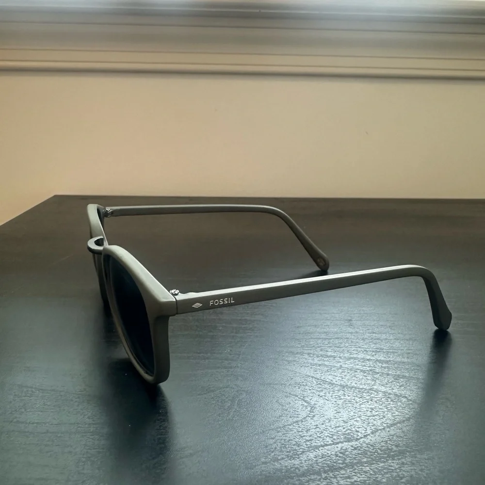 Fossil Gray 53757 Sunglasses